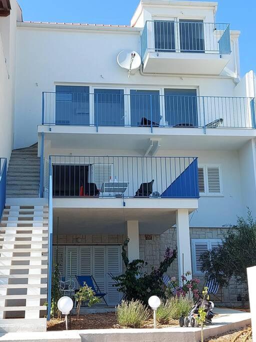 Ra Apartment For 2 People In بول المظهر الخارجي الصورة